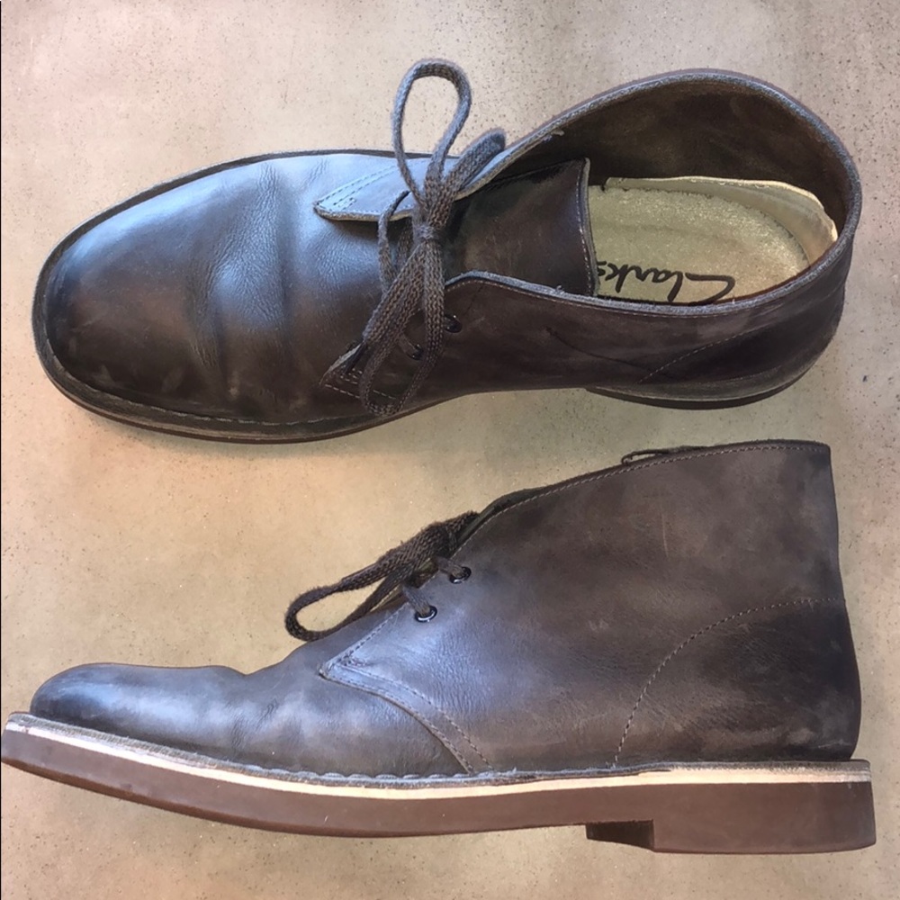 😎 Clark’s desert boots